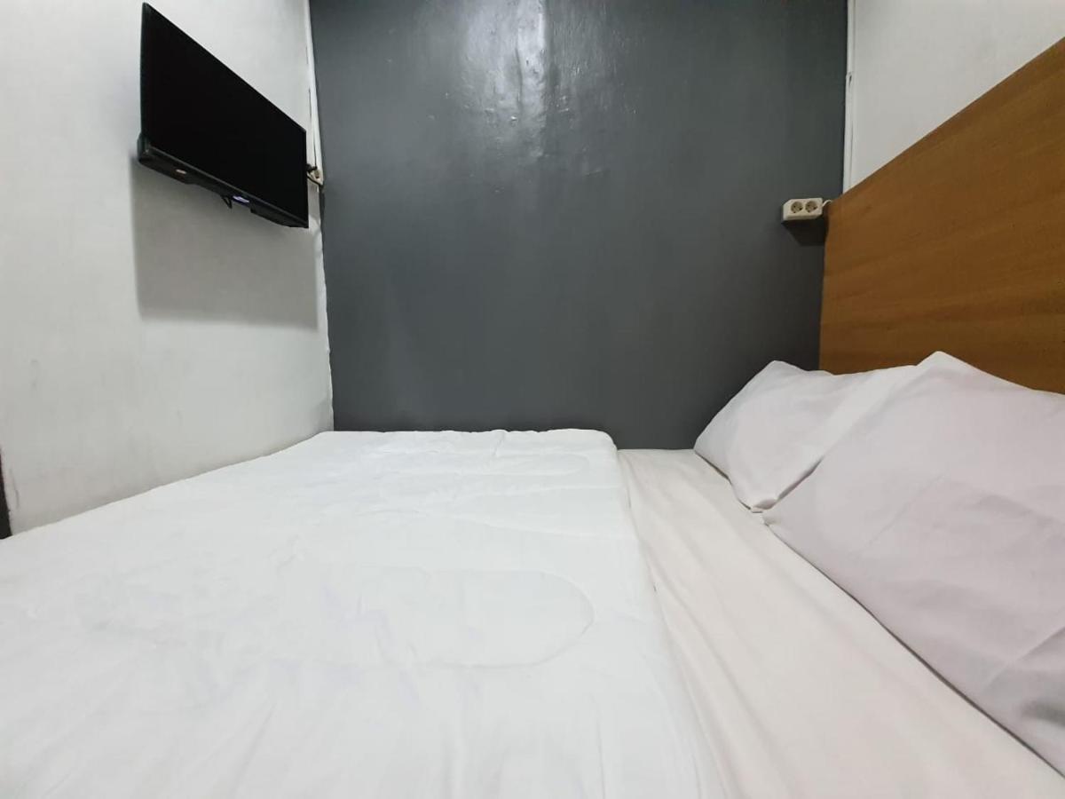 Chrysant Hotel Elok By Idh Jakarta Exterior foto